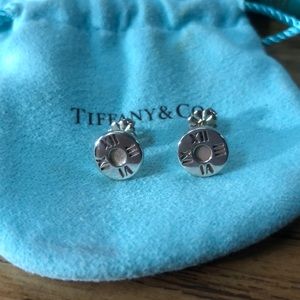 Tiffany & Co. Atlas stud earrings. Gently used.